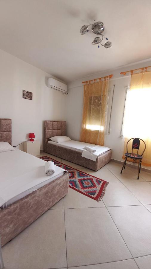 Guesthouse Bela Тирана Екстериор снимка