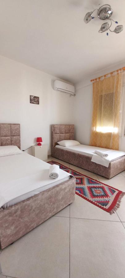Guesthouse Bela Тирана Екстериор снимка