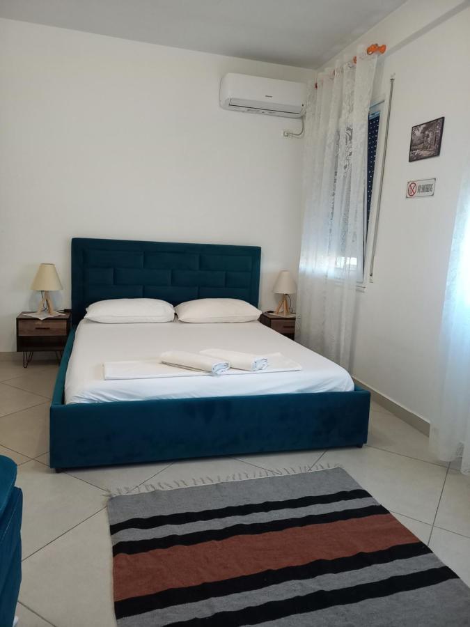Guesthouse Bela Тирана Екстериор снимка