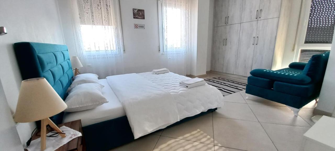Guesthouse Bela Тирана Екстериор снимка